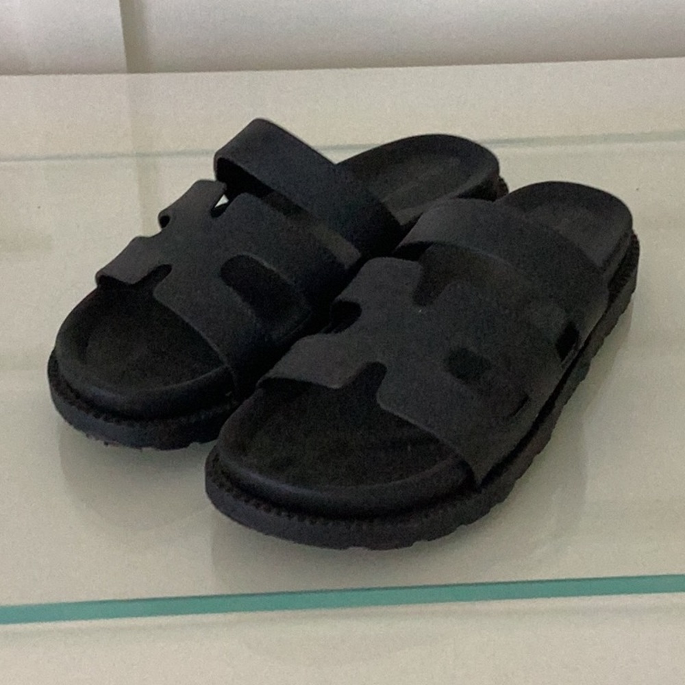 Wild Diva Black Sandals